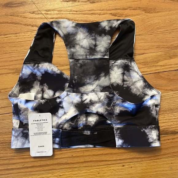 NWT Fabletics White and Black Tie Dye Mila Midi Medium Impact Sports Bra - Picture 2 of 5